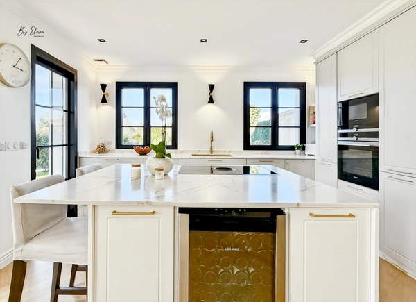À vendre – Maison contemporaine d’exception – Récente – Prestations haut de gamme – Vue dégagée – Gouvernes - Seine-et-Marne - Disney - Val d’Europe – Sans travaux 