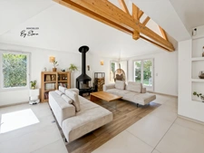 Renovated Architect-Designed Villa – Bussy Golf – Single-Level Living – 5 Bedrooms – RER A Within Walking Distance – For Sale in Bussy-Saint-Georges