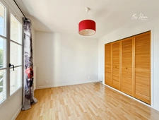Villa 6 ch dont 2 suites, piscine chauffée, sans vis-à-vis – Claye-Souilly (Seine-et-Marne) – 2 garages – grand jardin – au calme – élégante et familiale - sans vis-à-vis – proche Disney - à vendre
