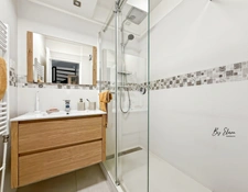 Maison de ville familiale rénovée 4ch dont 2 suites, gare à pied, Bussy-Saint-Georges (Seine-et-Marne), jardin et piscine chauffée au calme et sans vis-à-vis, proche Disney, à vendre 