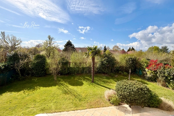 Villa Kaufman & Broad – suite au RDC, sans travaux – Golf de Bussy-Saint-Georges – double garage – grand jardin sans vis-à-vis – Seine-et-Marne, proche Disney - au calme - à vendre