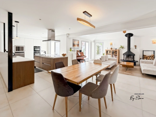 Villa d’architecte rénovée – Golf de Bussy – Plain-pied – 5 chambres – RER A à pied - Bussy-Saint-Georges - à vendre