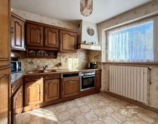 House – Torcy Village – 188 m², 5 Bedrooms, Large Plot, Double Garage and Outbuildings