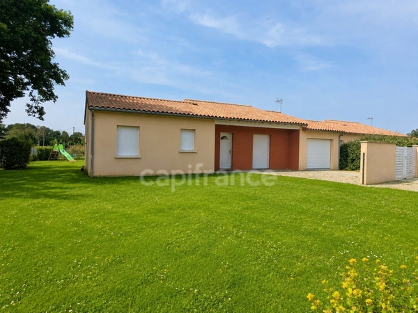 Maison à vendre 4 pièces  (86340)