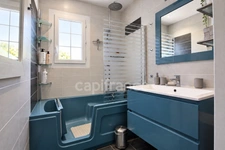 SAUJON – MAISON DE PLAIN PIED 3 CHAMBRES AVEC PISCINE.