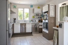 SAUJON – MAISON DE PLAIN PIED 3 CHAMBRES AVEC PISCINE.