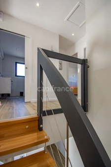ROYAN – MAISON CONTEMPORAINE AVEC PISCINE ET VUE DÉGAGÉE