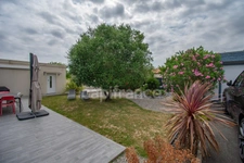 SAUJON – MAISON CONTEMPORAINE AVEC PISCINE INTERIEURE