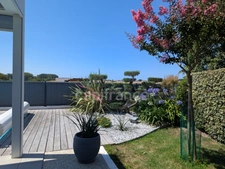 ROYAN – MAISON CONTEMPORAINE AVEC PISCINE ET VUE DÉGAGÉE