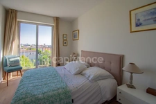 ROYAN – BEAU T3 DE 98 m² AVEC GARAGE ET CAVE À 650 M DE LA PLAGE