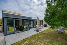 SAUJON – MAISON CONTEMPORAINE AVEC PISCINE INTERIEURE