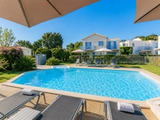 SAINT-PALAIS-SUR-MER – DUPLEX 3 PIÈCES VENDU MEUBLÉ AVEC PISCINE