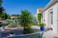 LES MATHES - CONTEMPORAINE 4 CHAMBRES ET PISCINE