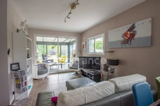 SAUJON – MAISON CONTEMPORAINE AVEC PISCINE INTERIEURE