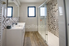 ROYAN – MAISON CONTEMPORAINE AVEC PISCINE ET VUE DÉGAGÉE