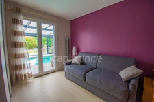 SAUJON – MAISON CONTEMPORAINE AVEC PISCINE INTERIEURE
