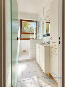 Entrance to Maisons-Laffitte Park - Very bright family apartment