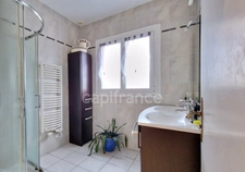 BRESSUIRE - MAISON DE PLAIN-PIED de 100m2 sur sous-sol