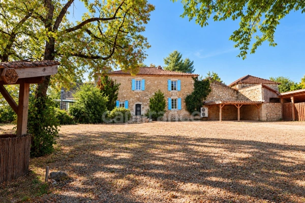 Maison de caractère de 185 m² à vendre au cœur de la campagne gersoise