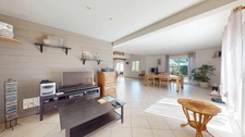 Maison de 150 m² avec 4 chambres et  terrain clos de 1 004 m²