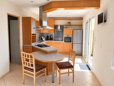 Maison de 150 m² avec 4 chambres et  terrain clos de 1 004 m²
