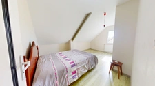 Maison de 150 m² avec 4 chambres et  terrain clos de 1 004 m²