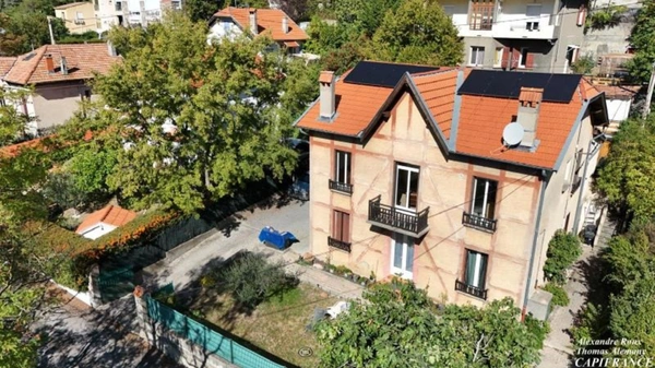 DIGNE-LES-BAINS (04) – Maison bourgeoise rénovée – 2 logements indépendants