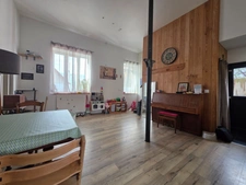 Maison de ville de 117 m², 5 chambres avec terrain à PANISSIERES