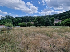 Land for sale of 1271 m² facing SOUTH in the commune of MARCOUX, 12 minutes from MONTBRISON