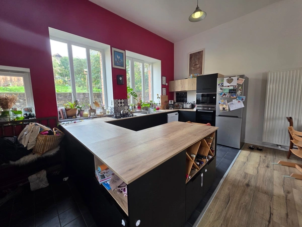 Maison de ville de 117 m², 5 chambres avec terrain à PANISSIERES