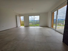 Maison PLAIN-PIED de 97 m² avec 2942 m² de terrain, vue imprenable