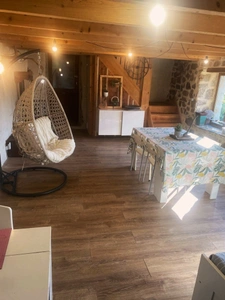Belle maison Ardéchoise avec gîtes sur le terrain de 9950m²
