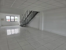 À LOUER – BUREAUX – 119 m²- BAIE MAHAULT (971)