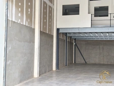 À LOUER – DÉPÔT  274  m² – JARRY
