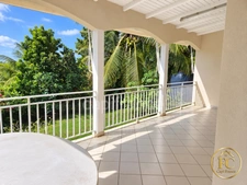 VILLA T4 ENTIEREMENT RÉNOVÉE – LE CALME AU CŒUR DE BAIE-MAHAULT