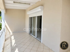 VILLA T4 ENTIEREMENT RÉNOVÉE – LE CALME AU CŒUR DE BAIE-MAHAULT