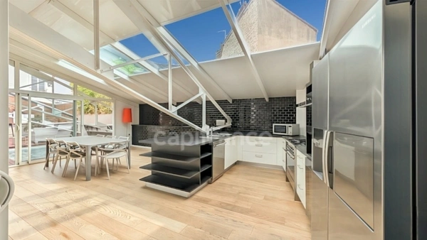 Loft à Chalon-Sur-Saône (71) Loft climatisé à vendre de 11 pièces terrasse piscine garage 412.4 m²