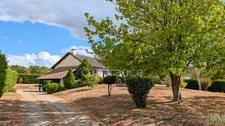 Maison à vendre 6 pièces LA CHARMEE (71) 4 chambres - terrain de 2747 m² abri voitures grande piscine !