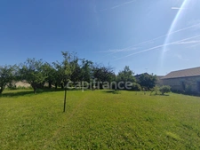 A vendre terrain à bâtir à CHALON SUR SAONE (71) d'environ 2 473 m² et D'une maison de 95 m²