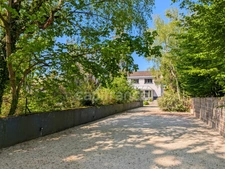 A vendre à 10 minutes de Chalon-Sur-Saône (71) Villa avec cachet de 189 m² 7 pièces 5 chambres et terrain de 2310 m²