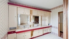 For sale: Magnificent 11-room house in Fontaines (71) with 7 bedrooms, garage, workshop, and 6000 m² of land!