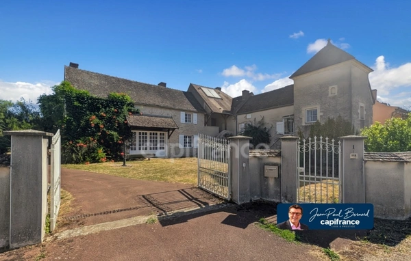 A vendre Magnifique maison Bourguignonne de 11 pièces FONTAINES (71) 7 chambres garage atelier 6000 m² de terrain !