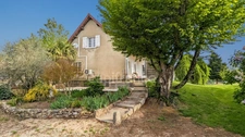 Maison à vendre à Châtenoy-en-Bresse (71) de 140,39 m² 6 pièces 4 chambres terrain de 1319 m² grand garage !