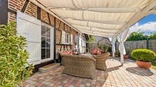 Maison de charme à Colombages de 184.67 m² à vendre 8 pièces SAINT GERMAIN DU BOIS (71) terrain de 443 m² piscine !