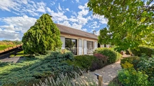 Maison à vendre 6 pièces LA CHARMEE (71) 4 chambres - terrain de 2747 m² abri voitures grande piscine !