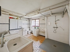 À Saint-Rémy (71) à vendre maison familiale de 280 m² habitables 7 chambres 640 m² de terrain clos !