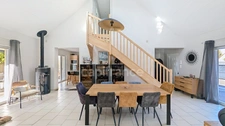 Châtenoy-En-Bresse (71) maison récente à vendre de 158 m² terrain de 1073 m² piscine chauffée Pergola bioclimatique et grand garage !
