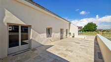 A Saint-Marcel (71) maison climatisée à vendre de 159.73 m² 5 pièces 4 chambres double garage parking terrain de 560 m²