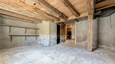 For sale: Magnificent 11-room house in Fontaines (71) with 7 bedrooms, garage, workshop, and 6000 m² of land!