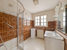 Maison à vendre 5 pièces OUROUX SUR SAONE (71) 2 grands garages terrain de 5148 m²